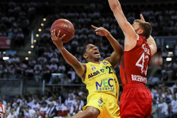 的形势更为 的形势更为