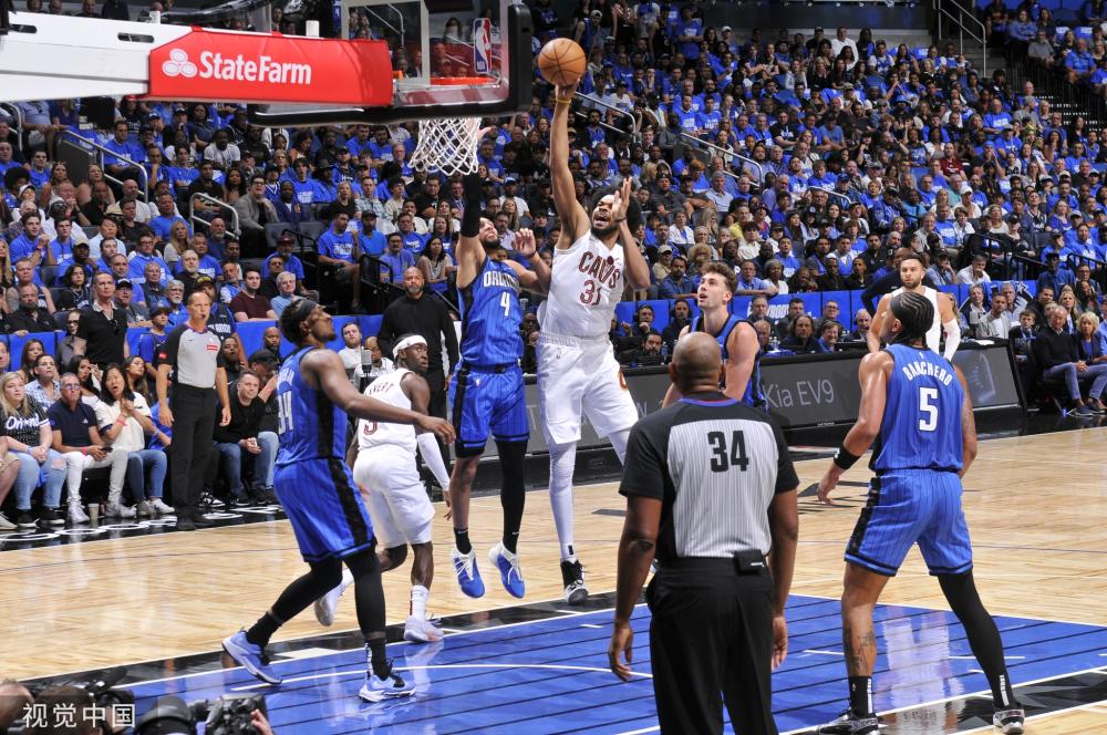 正是这种坚 正是这种坚