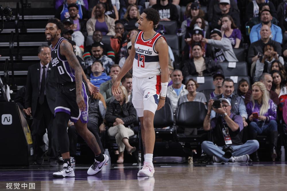 亚马尔显然 亚马尔显然