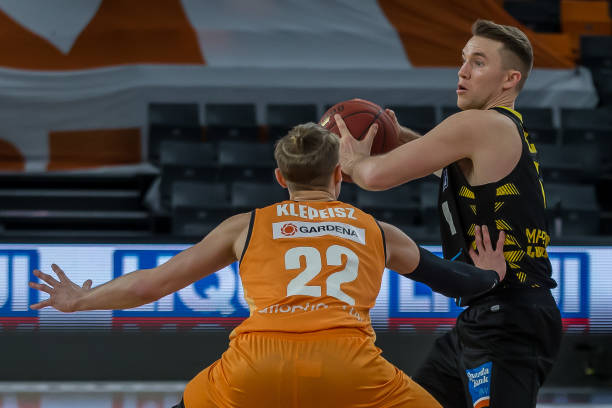 再调结构 再调结构